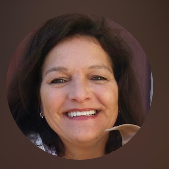 Meet your Posher, Sabine - Picture 1 of 1